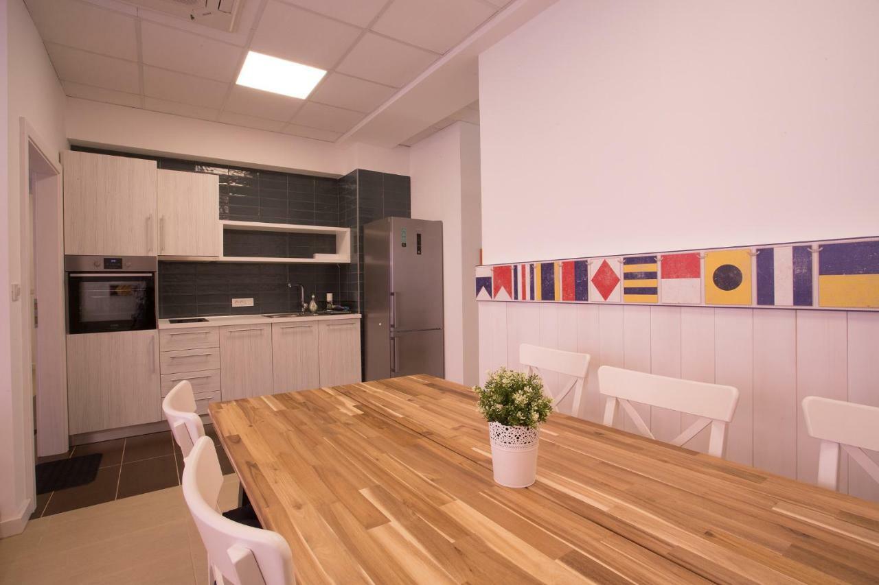 Downtown Beach Apartments Umago Exterior foto