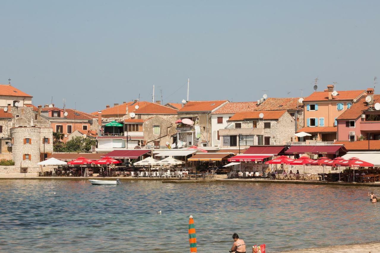 Downtown Beach Apartments Umago Exterior foto